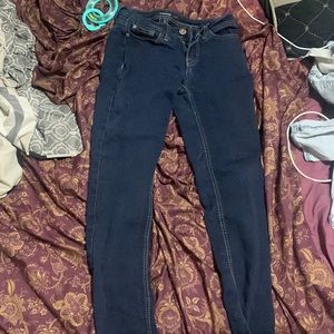 Skinny jeans
